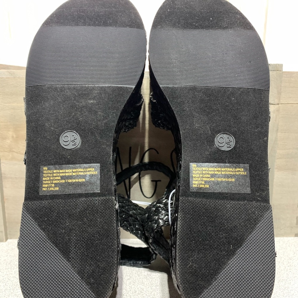 A New Day Sandals SZ - 9.5 - Picture 3 of 3